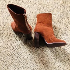 Chestnut high heeled boots